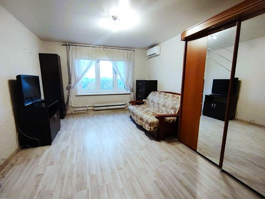 Продам однокомнатную (1-комн.) квартиру, Перовская ул, 13к1, Москва г
