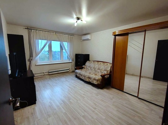 Продам однокомнатную (1-комн.) квартиру, Перовская ул, 13к1, Москва г