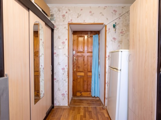 Продам комнату в 8-комн. квартире, Куникова ул, 92, Новороссийск г