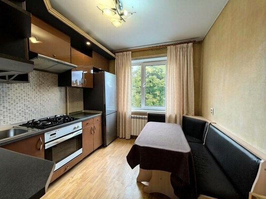 Продам двухкомнатную (2-комн.) квартиру, Чаадаева ул, 13, Калининград г