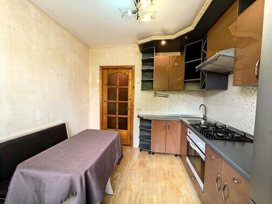 Продам двухкомнатную (2-комн.) квартиру, Чаадаева ул, 13, Калининград г