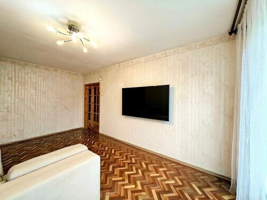 Продам двухкомнатную (2-комн.) квартиру, Чаадаева ул, 13, Калининград г