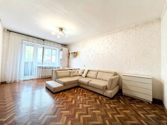 Продам двухкомнатную (2-комн.) квартиру, Чаадаева ул, 13, Калининград г