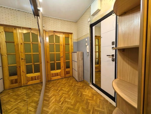 Продам двухкомнатную (2-комн.) квартиру, Чаадаева ул, 13, Калининград г