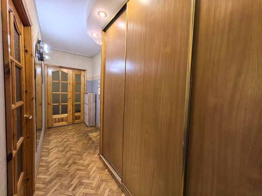 Продам двухкомнатную (2-комн.) квартиру, Чаадаева ул, 13, Калининград г