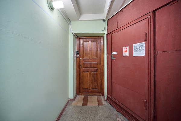 Продам однокомнатную (1-комн.) квартиру, Хабаровская ул, 14к1, Москва г