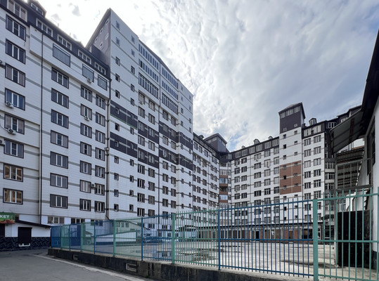 Продам трехкомнатную (3-комн.) квартиру, Эльбрусская ул, 19кг, Нальчик г