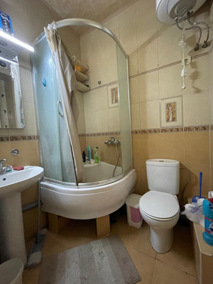 Продам двухкомнатную (2-комн.) квартиру, Ульяновская ул, 50, Ростов-на-Дону г