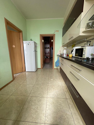 Продам двухкомнатную (2-комн.) квартиру, Ульяновская ул, 50, Ростов-на-Дону г