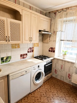 Продам двухкомнатную (2-комн.) квартиру, Южная ул, 6, Новороссийск г