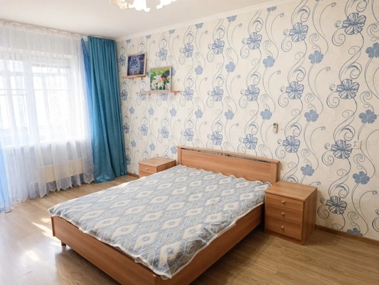 Продам двухкомнатную (2-комн.) квартиру, Южная ул, 6, Новороссийск г