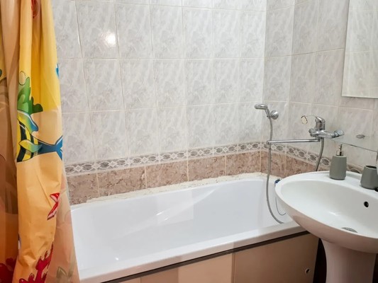 Продам двухкомнатную (2-комн.) квартиру, Южная ул, 6, Новороссийск г