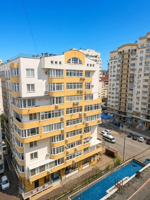 Продам двухкомнатную (2-комн.) квартиру, Южная ул, 6, Новороссийск г