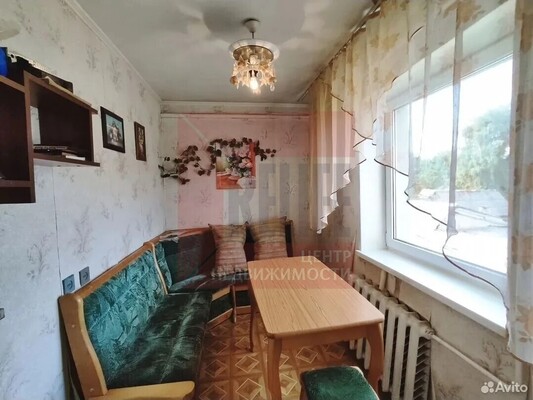 Продам трехкомнатную (3-комн.) квартиру, Окская ул, 13, Калининград г