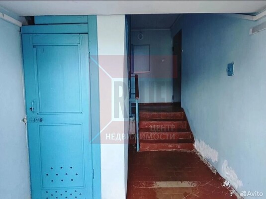 Продам трехкомнатную (3-комн.) квартиру, Окская ул, 13, Калининград г