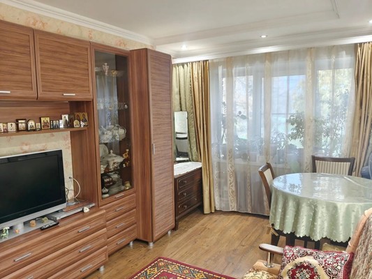 Продам однокомнатную (1-комн.) квартиру, 1, Автополигон п