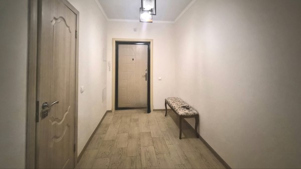 Сдам трехкомнатную (3-комн.) квартиру, Кубанская Набережная ул, 31, Краснодар г