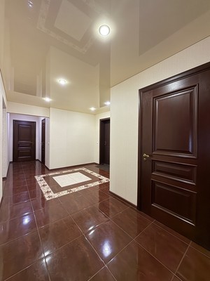 Продам трехкомнатную (3-комн.) квартиру, Хмельницкого ул, 39, Нальчик г