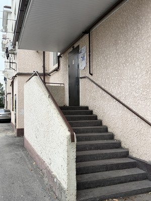 Продам трехкомнатную (3-комн.) квартиру, Хмельницкого ул, 39, Нальчик г