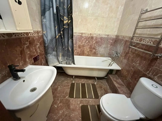 Продам двухкомнатную (2-комн.) квартиру, Еременко ул, 103к6, Ростов-на-Дону г