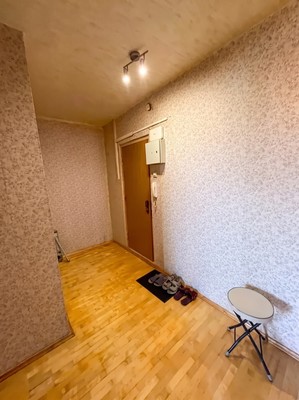 Продам однокомнатную (1-комн.) квартиру, Международная ул, 28, Москва г