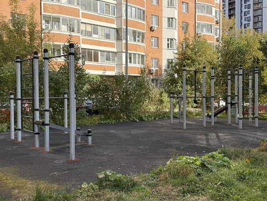Продам трехкомнатную (3-комн.) квартиру, Ивовая ул, 6к2, Москва г