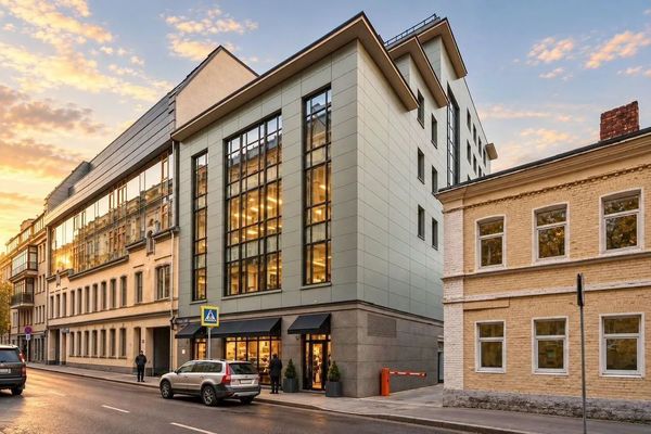 Продам коммерческое помещение 3 041 м2, Пожарский пер, 15, Москва г