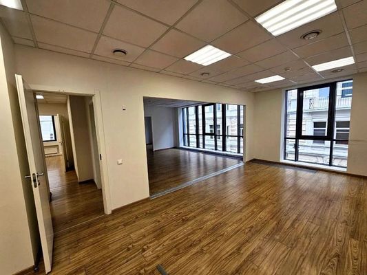 Продам коммерческое помещение 3 041 м2, Пожарский пер, 15, Москва г