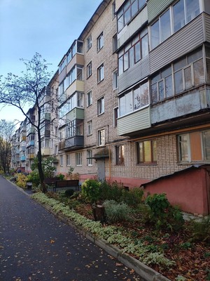 Продам трехкомнатную (3-комн.) квартиру, Арматурная ул, 20, Алексин г