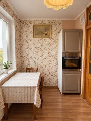 Продам трехкомнатную (3-комн.) квартиру, Лескова ул, 5, Москва г