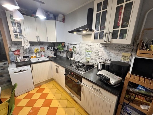 Продам двухкомнатную (2-комн.) квартиру, Рашида Вагапова ул, 14, Казань г