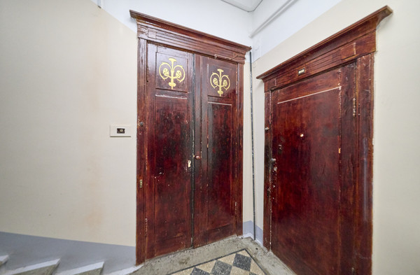 Продам трехкомнатную (3-комн.) квартиру, Большая Конюшенная ул, 19/8А, Санкт-Петербург г