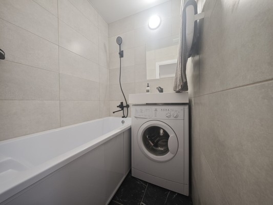 Продам двухкомнатную (2-комн.) квартиру, Композиторов ул, 331к5, Санкт-Петербург г