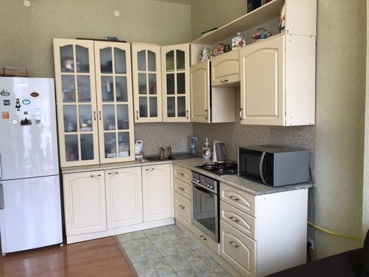 Продам двухкомнатную (2-комн.) квартиру, Серафимовича (Хостинский р-н) ул, 5, Сочи г