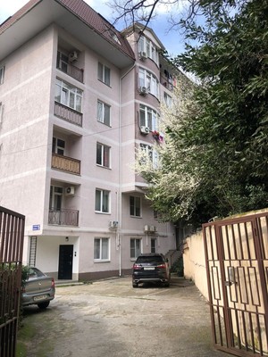 Продам двухкомнатную (2-комн.) квартиру, Серафимовича (Хостинский р-н) ул, 5, Сочи г