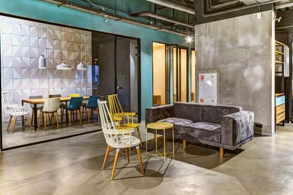Продам офисное помещение 2 584 м2, Бутлерова ул, 17, Москва г