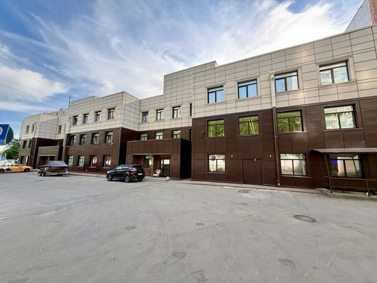 Продам коммерческое помещение 7 337,1 м2, Луганская ул, 5, Москва г