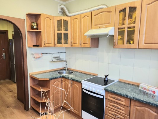 Продам двухкомнатную (2-комн.) квартиру, Старостина ул, 57, Мурманск г