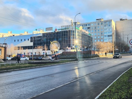 Продам двухкомнатную (2-комн.) квартиру, Старостина ул, 57, Мурманск г