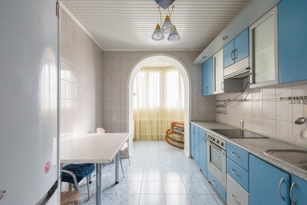 Продам трехкомнатную (3-комн.) квартиру, Зорге ул, 25к7, Ростов-на-Дону г