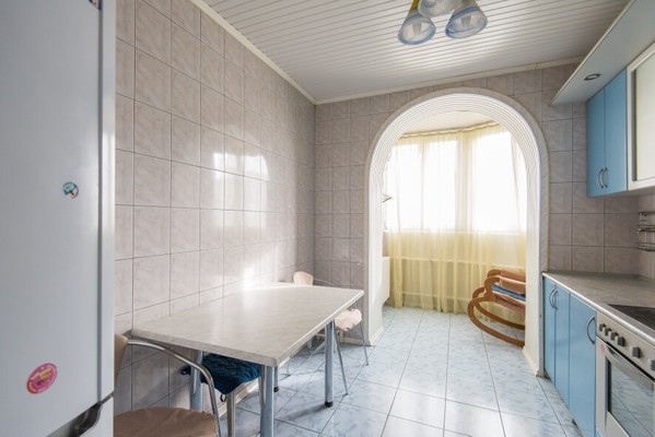 Продам трехкомнатную (3-комн.) квартиру, Зорге ул, 25к7, Ростов-на-Дону г