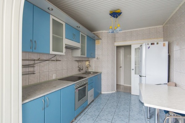 Продам трехкомнатную (3-комн.) квартиру, Зорге ул, 25к7, Ростов-на-Дону г