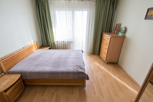 Продам трехкомнатную (3-комн.) квартиру, Зорге ул, 25к7, Ростов-на-Дону г