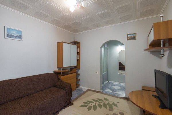 Продам трехкомнатную (3-комн.) квартиру, Зорге ул, 25к7, Ростов-на-Дону г