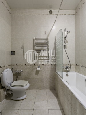 Продам двухкомнатную (2-комн.) квартиру, Соловьиная Роща ул, 10, Москва г