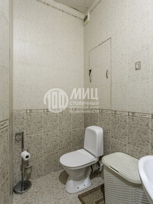 Продам двухкомнатную (2-комн.) квартиру, Соловьиная Роща ул, 10, Москва г