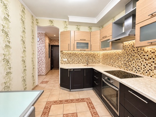 Продам двухкомнатную (2-комн.) квартиру, Болотниковская ул, 4к2, Москва г
