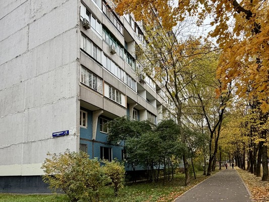 Продам двухкомнатную (2-комн.) квартиру, Болотниковская ул, 4к2, Москва г