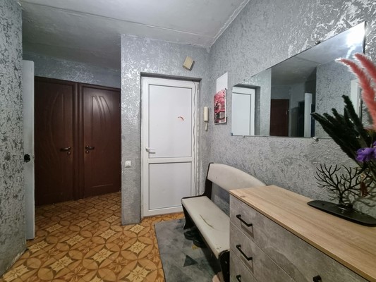 Продам многокомнатную квартиру, Авиамоторный пер, 9, Ростов-на-Дону г