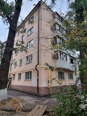 Продам многокомнатную квартиру, Авиамоторный пер, 9, Ростов-на-Дону г